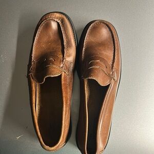 Brown Leather Loafers with Moccasin Stitching and Rubber Soles